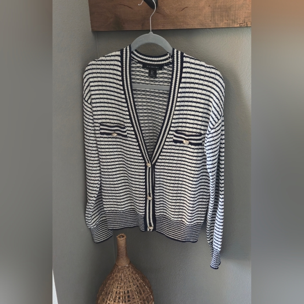 Tahari Navy White Striped Cardigan M Coastal Y2k Old Money Model Off Duty Prep